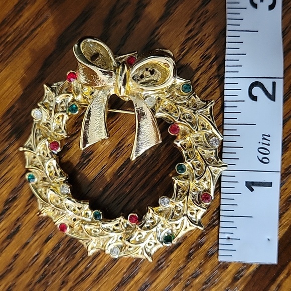 Vintage Tancer II Christmas Wreath Pin - Picture 10 of 10